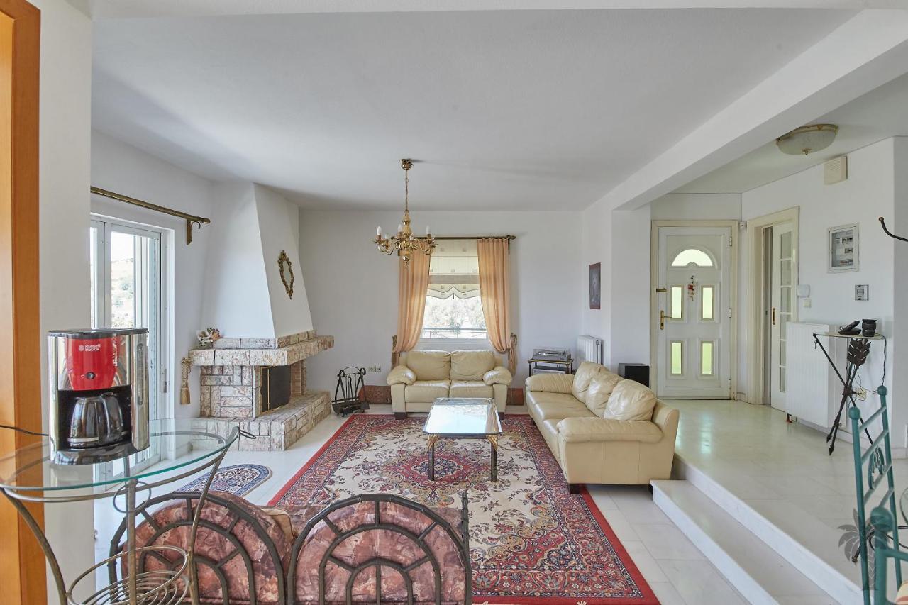 Kalivia Thorikou Villa Konstadina With Swimming Pool מראה חיצוני תמונה
